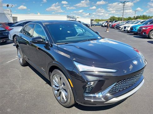 New 2026 Buick Envista Avenir image 2