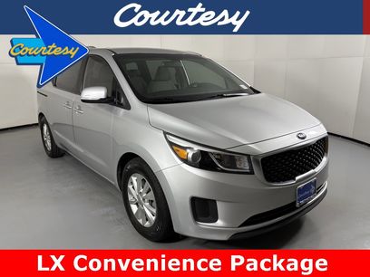 Used 2016 Kia Sedona LX w/ LX Convenience Package