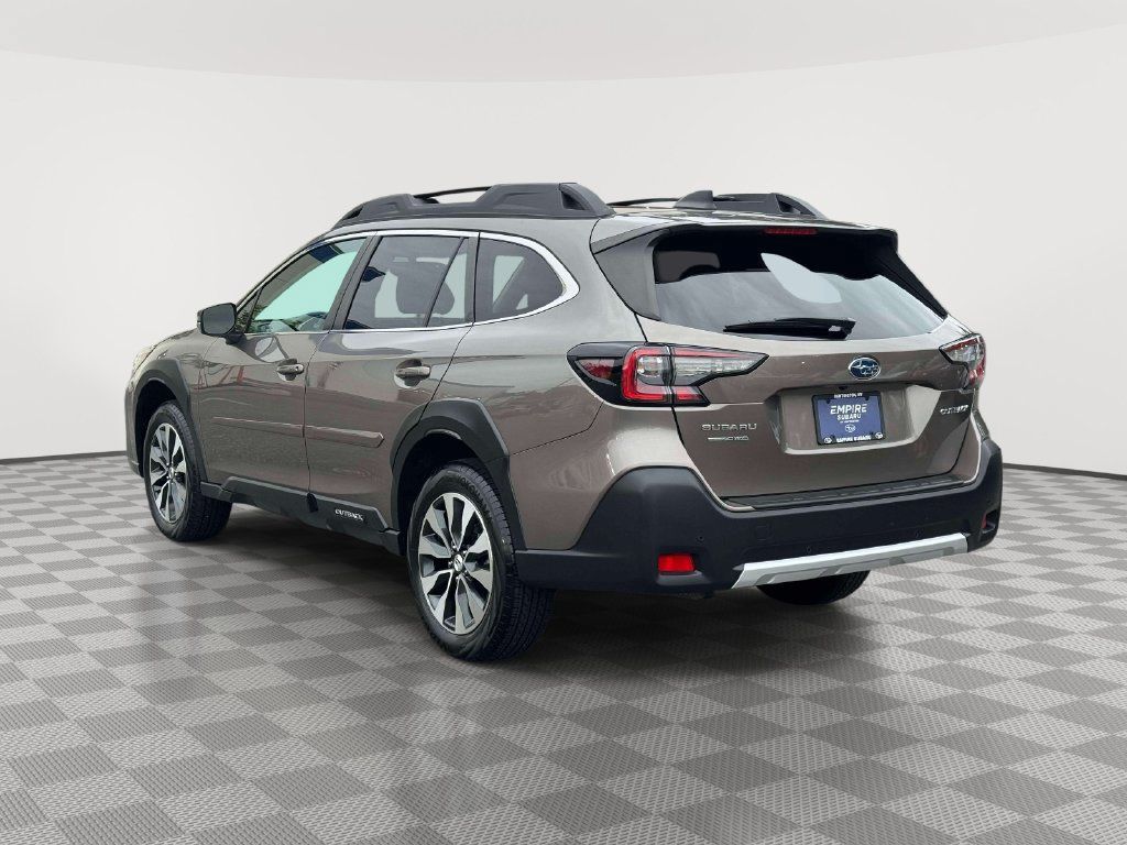 Used 2024 Subaru Outback Limited AWD/4WD image 6