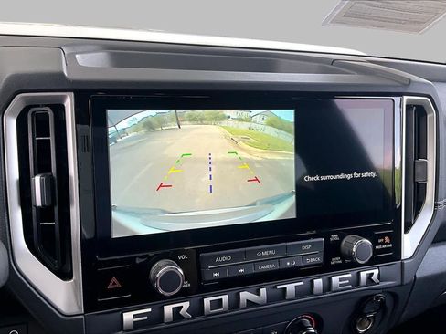 Certified 2025 Nissan Frontier SV RWD image 26