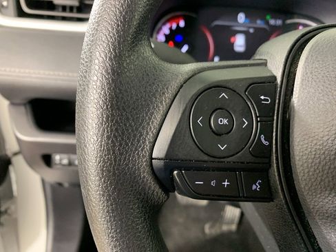 Used 2025 Toyota RAV4 XLE image 20