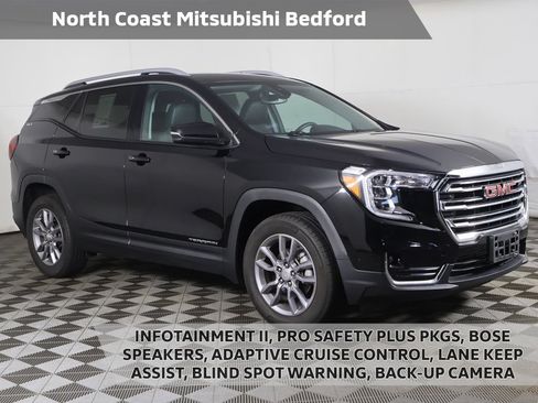 Used 2023 GMC Terrain SLT w/ Infotainment Package II AWD/4WD image 1