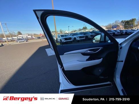 Certified 2025 Buick Envision Avenir image 26