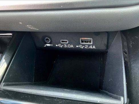 Used 2023 Subaru Outback Premium AWD/4WD image 16
