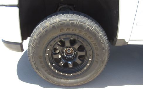 Used 2018 Chevrolet Silverado 1500 LT w/ All Star Edition AWD/4WD image 4