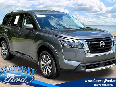 Used 2025 Nissan Pathfinder SL