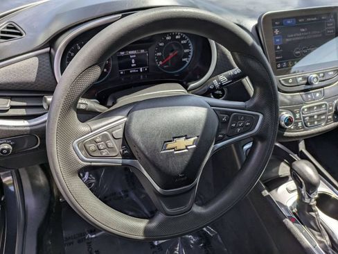 Used 2023 Chevrolet Malibu LT w/ Driver Confidence Package FWD image 18