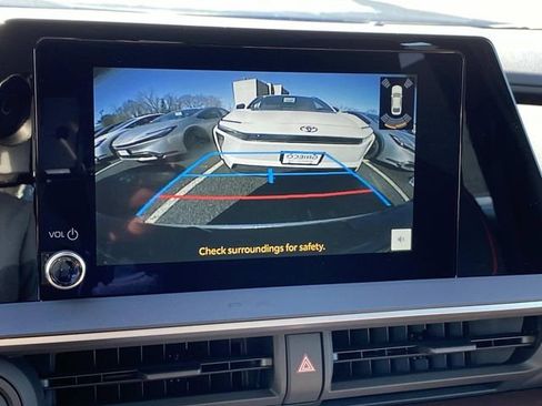 New 2026 Toyota Prius SE image 9