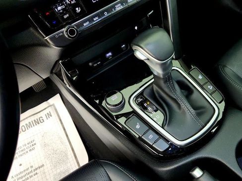 Used 2024 Kia Seltos EX FWD image 15