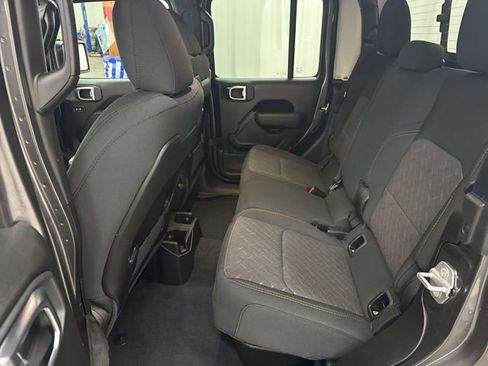 New 2026 Jeep Gladiator Mojave image 5