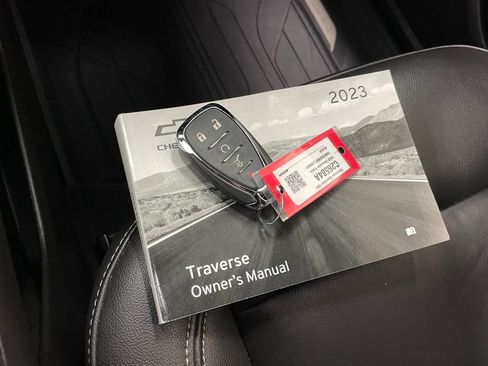 Used 2023 Chevrolet Traverse LT w/ LPO, Floor Liner Package AWD/4WD image 29