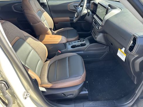 New 2025 Ford Bronco Sport Outer Banks w/ Outer Banks Tech Package+ image 13