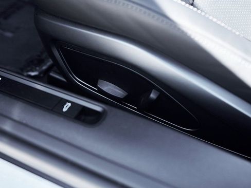 Used 2024 Porsche 911 Carrera 4S image 31