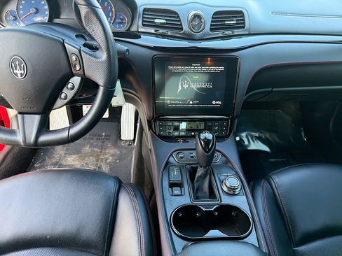 Used 2018 Maserati GranTurismo Sport image 18