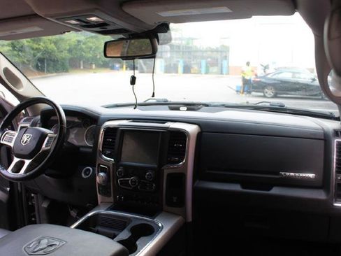 Used 2016 RAM 1500 Laramie w/ Convenience Group AWD/4WD image 14