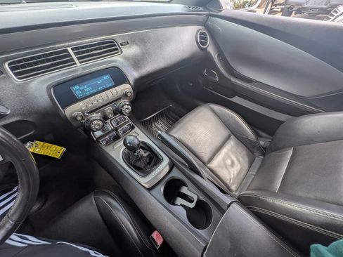 Used 2010 Chevrolet Camaro SS w/ RS Package RWD image 9