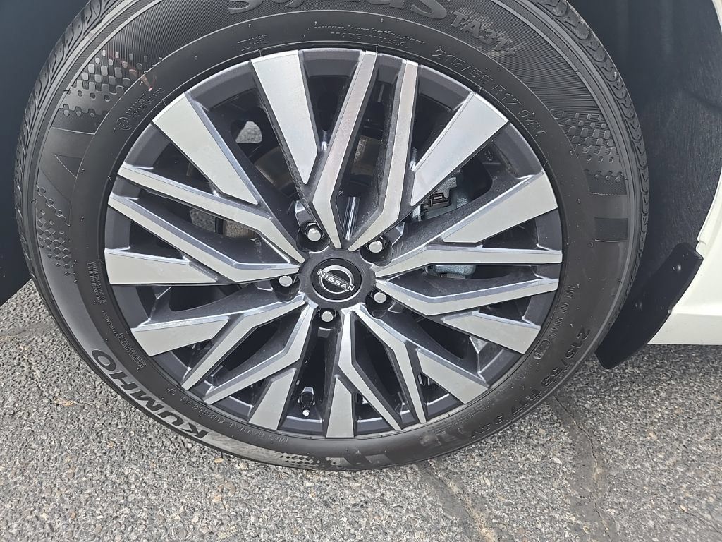 New 2026 Nissan Altima 2.5 SV AWD/4WD image 35
