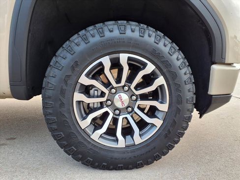 Used 2023 GMC Sierra 1500 Elevation image 9