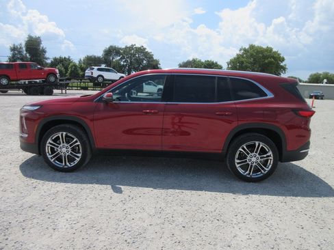 New 2026 Buick Enclave Preferred image 8