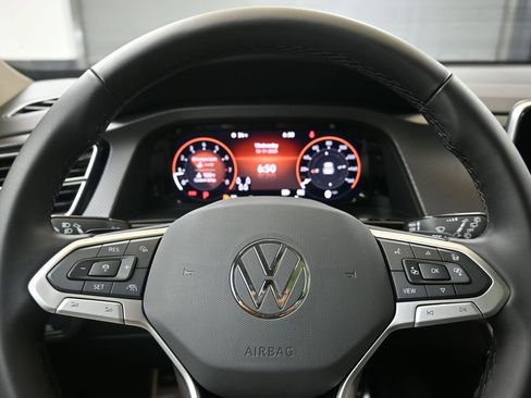 New 2026 Volkswagen Atlas Peak Edition image 26