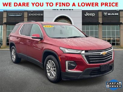 Used 2023 Chevrolet Traverse LT