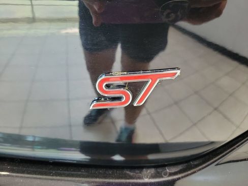 Used 2019 Ford Edge ST AWD/4WD image 11
