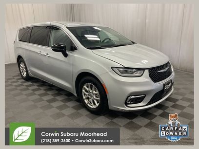 Used 2024 Chrysler Pacifica Touring-L