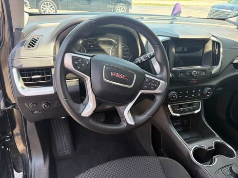 Used 2023 GMC Terrain SLE FWD image 16