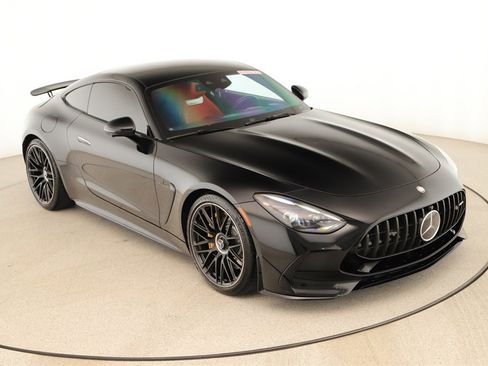 Used 2025 Mercedes-Benz AMG GT 63 image 32