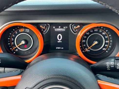 Used 2023 Jeep Wrangler Sport AWD/4WD image 19