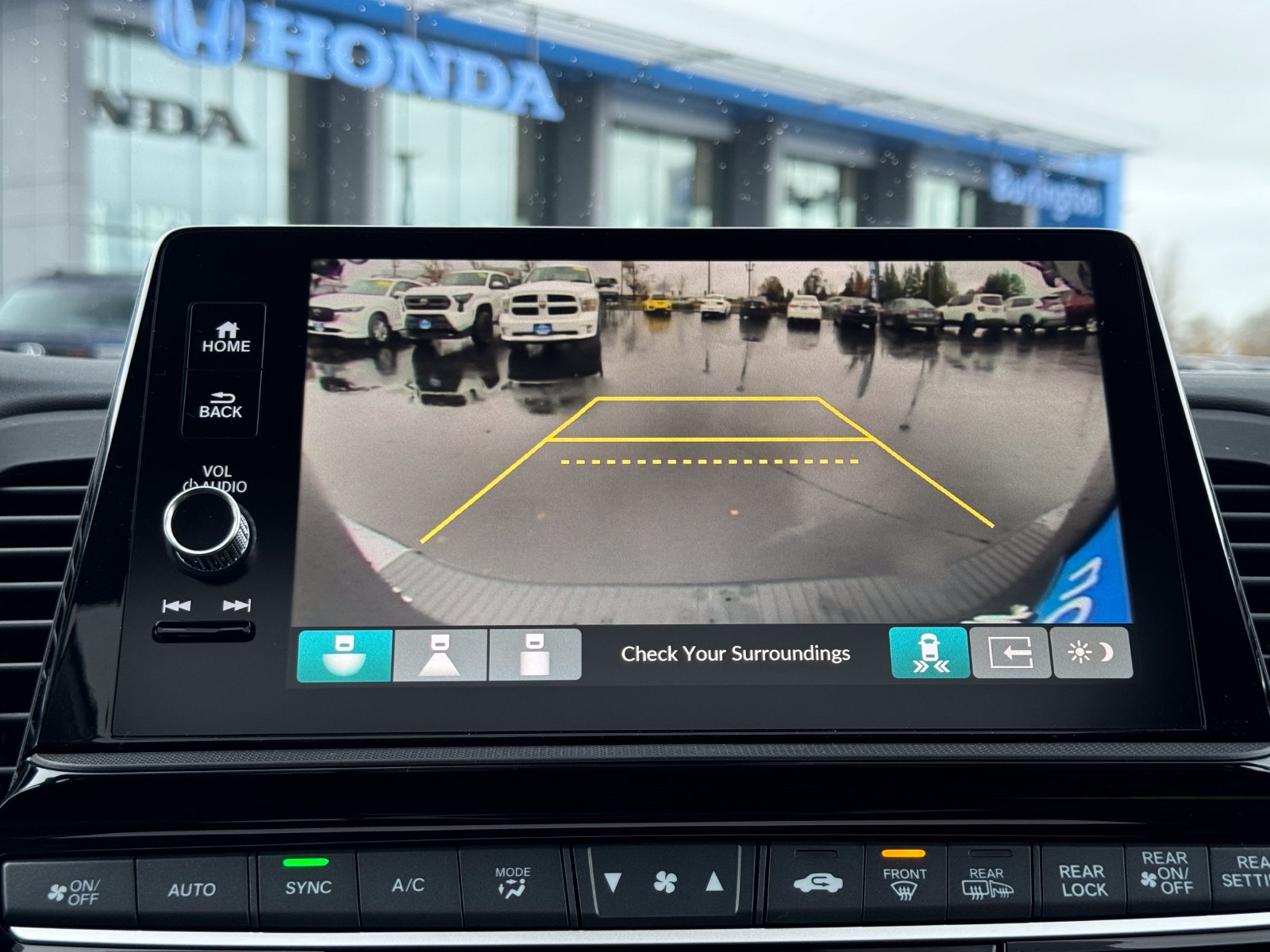 New 2027 Honda Odyssey Touring image 15