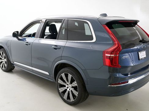 Certified 2024 Volvo XC90 T8 Ultimate w/ Lounge Package AWD/4WD image 7