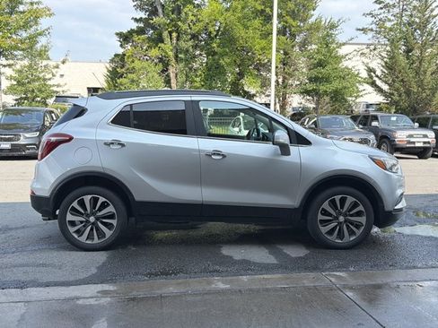 Used 2018 Buick Encore Essence AWD/4WD image 5