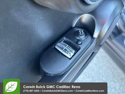 Used 2017 MINI Cooper 2-Door Hardtop image 12