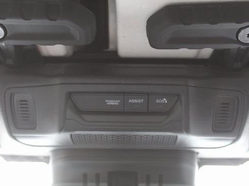 Used 2024 Jeep Wrangler Sport S image 33