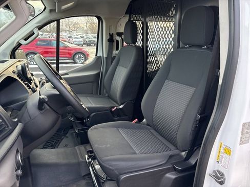 Used 2024 Ford Transit 250 Low Roof w/ Exterior Upgrade Package image 5