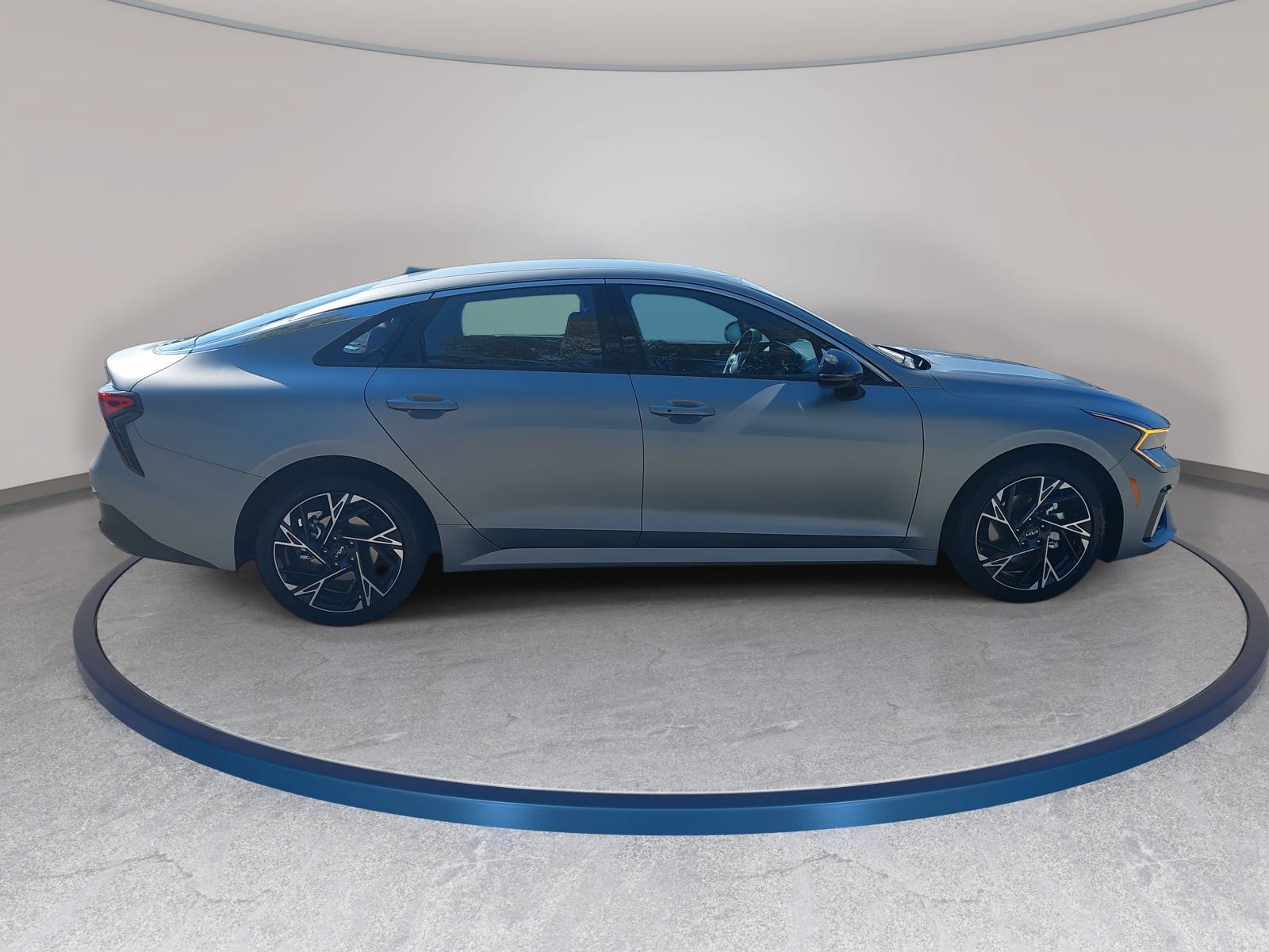 New 2027 Kia K5 GT-Line w/ GT-Line Red Interior Package FWD image 4
