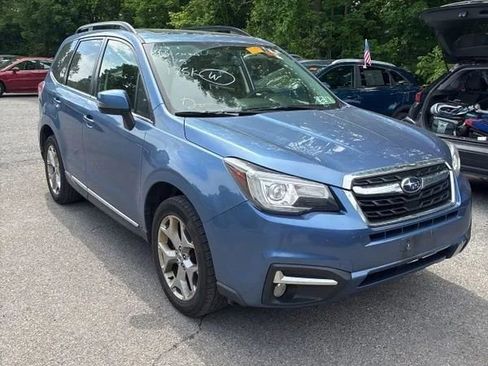 Used 2018 Subaru Forester 2.5i Touring AWD/4WD image 12