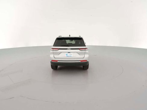 New 2025 Jeep Grand Cherokee Limited image 10