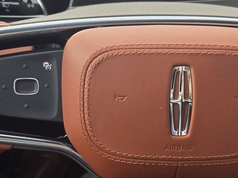 Certified 2024 Lincoln Nautilus Black Label image 19