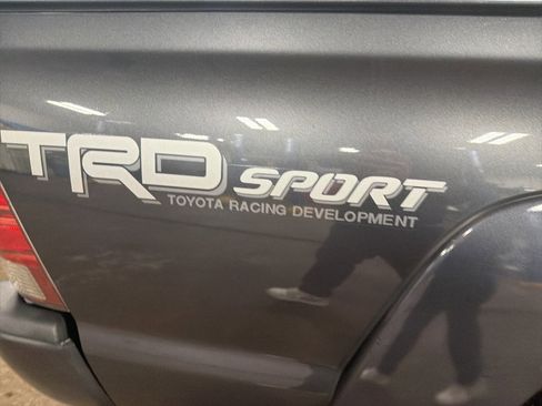 Used 2015 Toyota Tacoma 4x4 Double Cab image 29