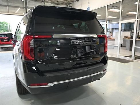 New 2026 GMC Yukon XL Elevation w/ Elevation Premium Package AWD/4WD image 6
