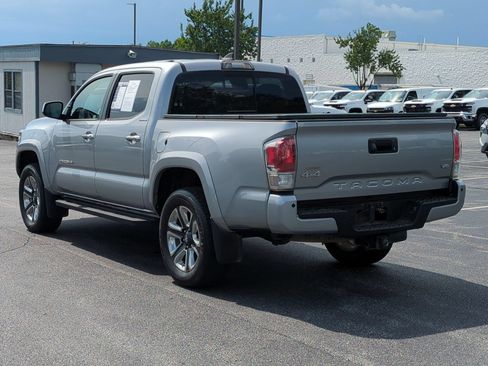Used 2019 Toyota Tacoma Limited AWD/4WD image 8