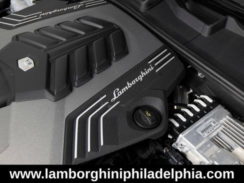Used 2022 Lamborghini Urus AWD/4WD image 53