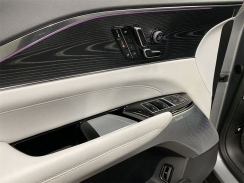 Certified 2024 Cadillac Lyriq Luxury image 16