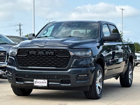 New 2026 RAM 1500 Express RWD image 3