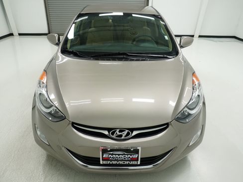 Used 2013 Hyundai Elantra GLS w/ Preferred Pkg FWD image 2