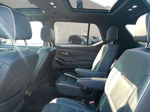 Used 2023 Chevrolet Traverse Premier w/ Redline Edition AWD/4WD image 12