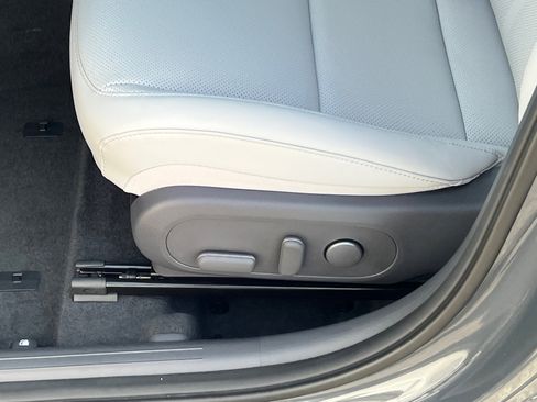 New 2026 Hyundai Elantra Limited image 10