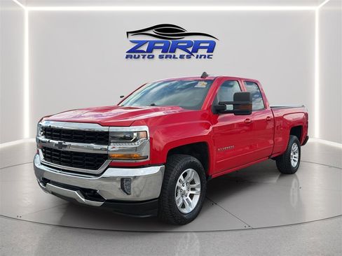 Used 2018 Chevrolet Silverado 1500 LT w/ Max Trailering Package AWD/4WD image 3